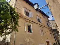 Недвижимость Многоквартирный дом в центре Опатии: 2