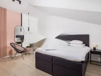 Недвижимость Трехкомнатная квартира, Центр: 15