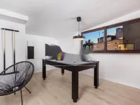 Недвижимость Трехкомнатная квартира, Центр: 16