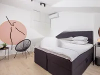 Недвижимость Трехкомнатная квартира, Центр: 17