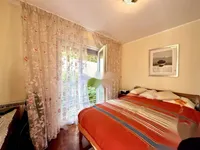 Недвижимость Трехкомнатная квартира, центр.: 3