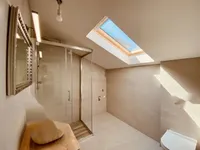 Недвижимость Трехкомнатная квартира, Запад: 11