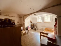 Недвижимость Четырехкомнатная квартира: 24