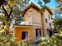 Недвижимость Четырехкомнатная квартира: 29