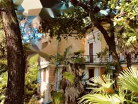 Недвижимость Четырехкомнатная квартира: 35