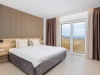 Недвижимость Семейный дом 200 м², Центр: 14