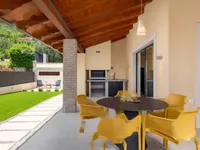 Недвижимость Семейный дом 200 м², Центр: 30