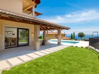 Недвижимость Семейный дом 200 м², Центр: 34