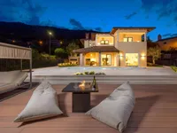 Недвижимость Семейный дом 200 м², Центр: 40