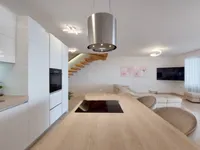 Недвижимость Дуплекс 250 м², Побри: 8