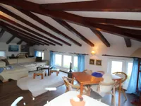 Недвижимость Центральные апартаменты 78 м²: 1