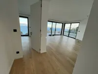 Недвижимость Трехкомнатная квартира Центр: 26