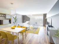 Недвижимость Трёхкомнатная квартира Центр: 2