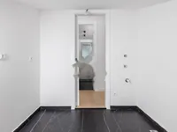 Недвижимость Четырехкомнатная квартира, Центр, Опатия: 18