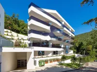 Недвижимость Четырехкомнатная квартира, Центр, Опатия: 39