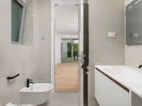 Недвижимость Трехкомнатная квартира, Центр: 15