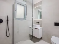 Недвижимость Трехкомнатная квартира, Центр: 20