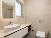 Недвижимость Трёхкомнатная квартира в центре: 12