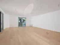 Недвижимость Трехкомнатная квартира в Центре: 13