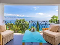 Недвижимость Четырехкомнатная квартира, Центр, Опатия: 2