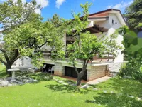 Недвижимость Дом в центре Сежаны: 9