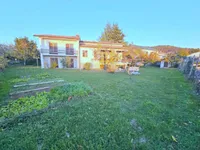 Недвижимость Дом в центре Сежаны: 10