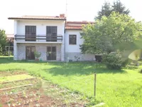 Недвижимость Дом в центре Сежаны: 12