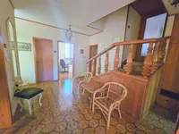 Недвижимость Дом в центре Сежаны: 23