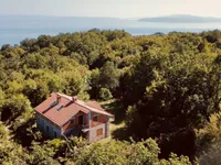 Недвижимость Семейный дом 240 м², Запад, Опатия: 32