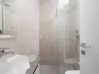 Недвижимость Трёхкомнатная квартира в центре: 16