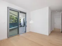 Недвижимость Квартира на 1-м этаже, Центр, Опатия: 17