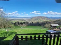 Недвижимость Поместье, Живописное Фермерское Понграч: 1