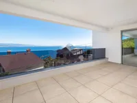 Недвижимость Трехкомнатная квартира, Центр: 3