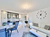 Недвижимость Четырехкомнатная квартира: 4