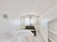 Недвижимость Четырехкомнатная квартира: 14