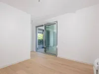 Недвижимость Трехкомнатная квартира в центре: 1