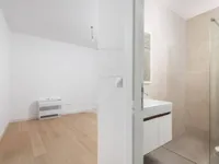 Недвижимость Трехкомнатная квартира в центре: 15