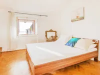 Недвижимость Трехкомнатная квартира в центре: 2