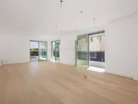 Недвижимость Трехкомнатная квартира центр: 10