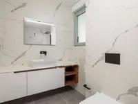 Недвижимость Трехкомнатная квартира Центр: 6