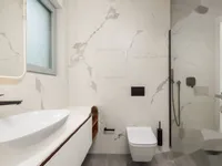 Недвижимость Трехкомнатная квартира Центр: 15