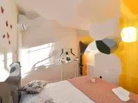 Недвижимость Двухкомнатная квартира в центре: 9