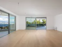 Недвижимость Четырехкомнатная квартира : 2