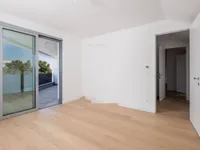 Недвижимость Четырехкомнатная квартира : 6