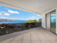 Недвижимость Четырехкомнатная квартира : 15