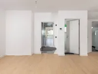 Недвижимость Четырехкомнатная квартира : 30