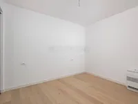 Недвижимость Двухкомнатная квартира, центр: 4