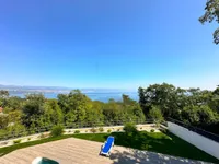 Недвижимость Семейный дом 400 м², Запад, Опатия: 38