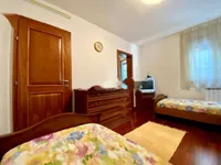 Недвижимость Трехкомнатная квартира Центр: 22