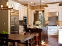 Недвижимость Трёхкомнатная квартира в Центре: 3